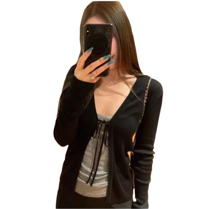 Crop Cardigan Vintage - Kardigan Rajut Tipis Lengan Panjang Wanita