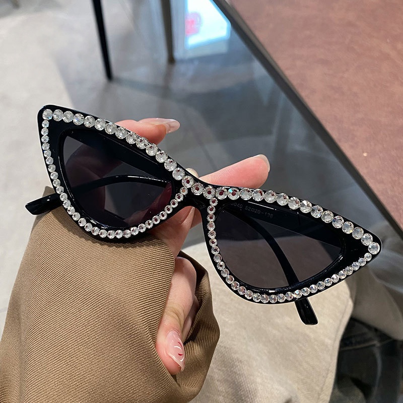 Kacamata Hitam Mata Kucing Mew - Vintage Fashion Luxury ulasan dan harga