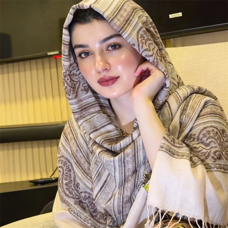 Hijab Cetak Paisley Vintage, K - Vintage Fashion Women ulasan dan harga