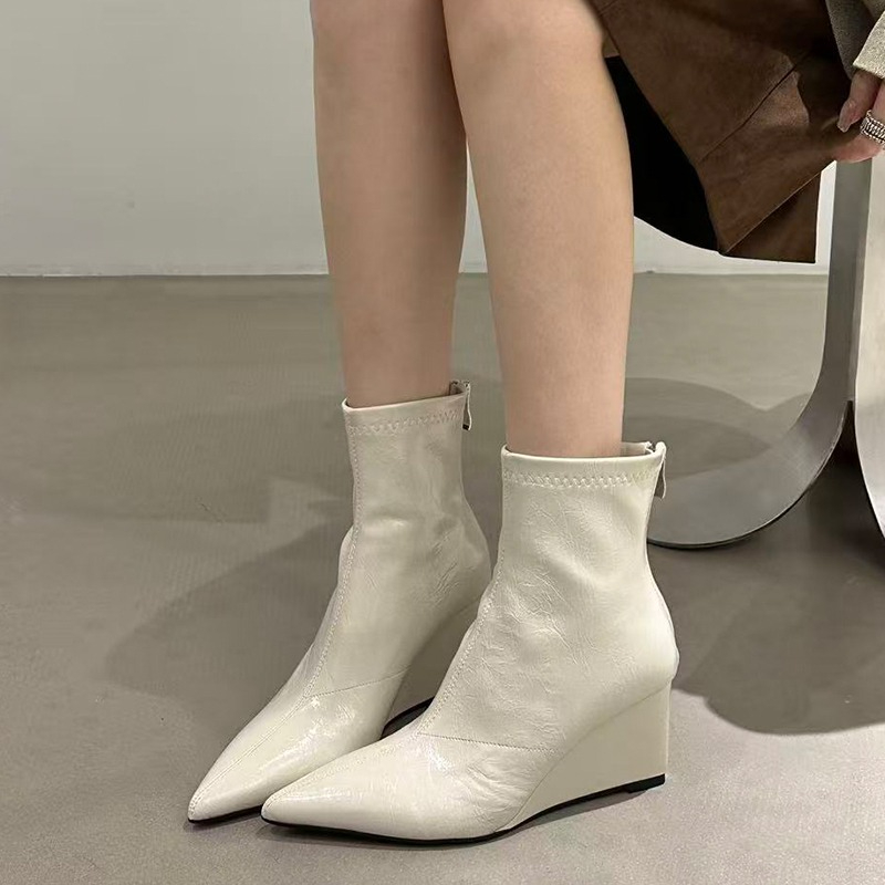 Sepatu Bot Wanita Musim Gugur  - Vintage Fashion Style Female ulasan dan harga
