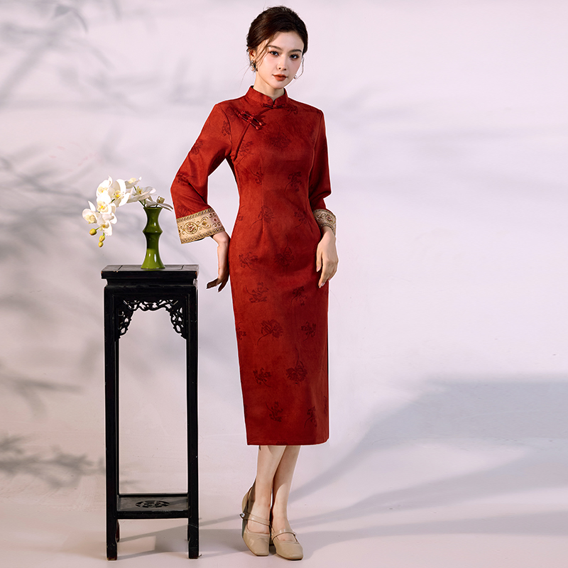 Gaun Qipao Beludru Suede Mewah - Vintage Fashion Gen Z ulasan dan harga